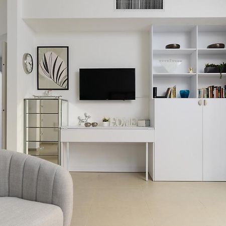 Quiet Hideaway & Terrace Near Beach By Feelhome Tel Aviv Exteriör bild