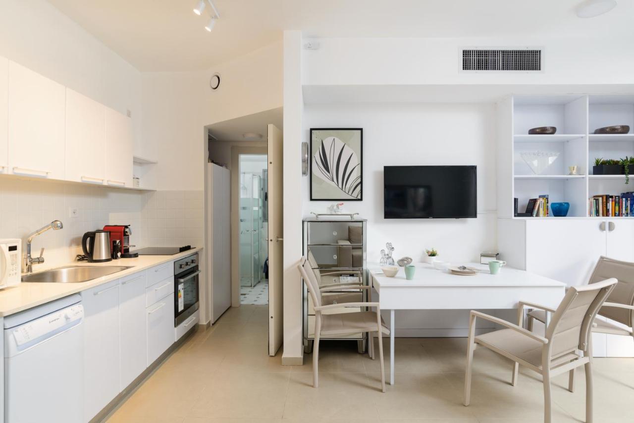 Quiet Hideaway & Terrace Near Beach By Feelhome Tel Aviv Exteriör bild