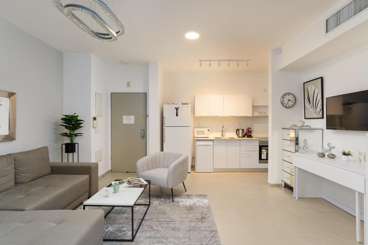 Quiet Hideaway & Terrace Near Beach By Feelhome Tel Aviv Exteriör bild