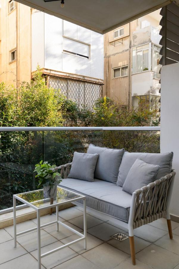 Quiet Hideaway & Terrace Near Beach By Feelhome Tel Aviv Exteriör bild